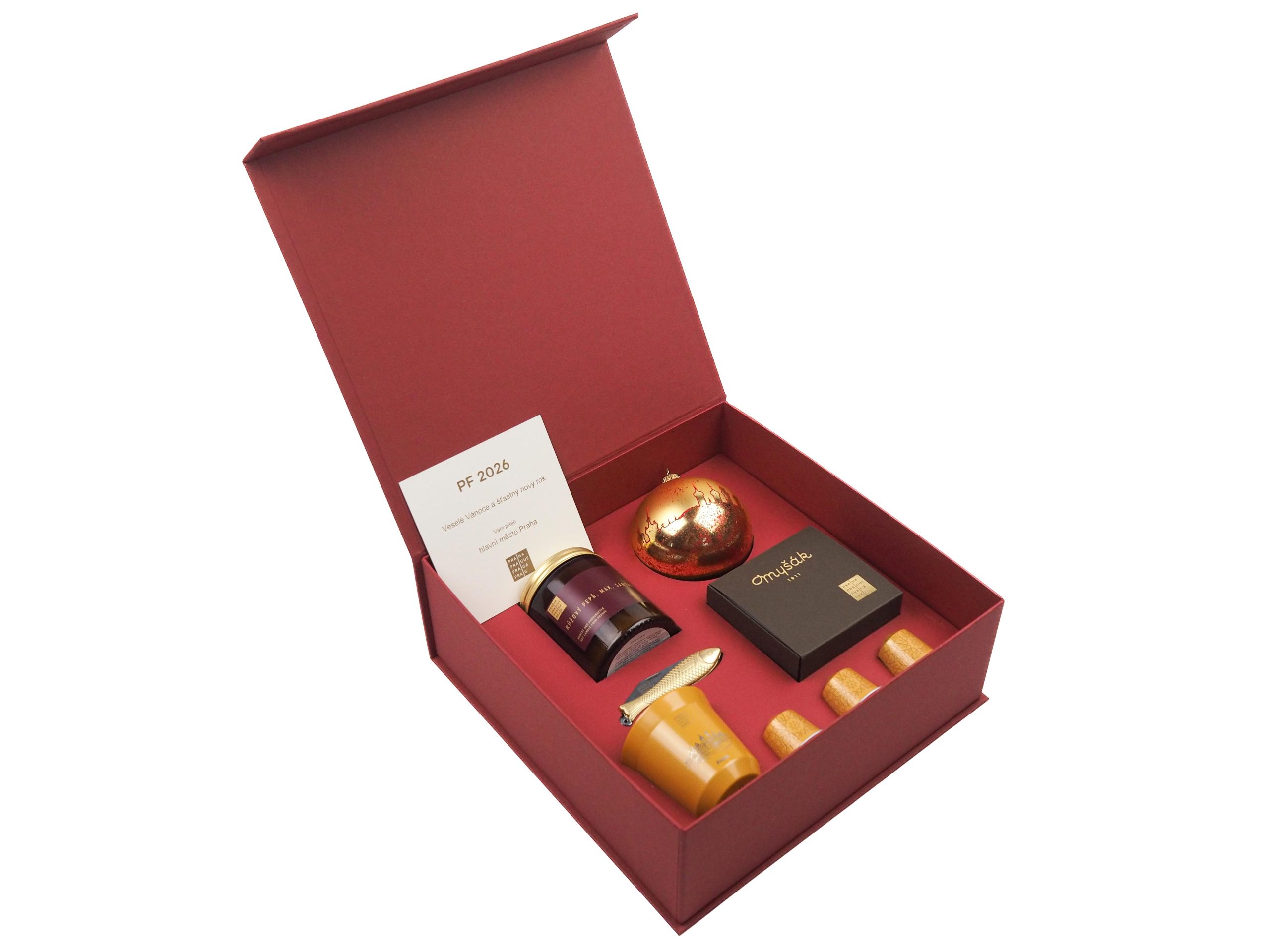 Tato magnetická krabice byla vyrobena na zakázku pro Magistrát hlavního města Prahy. Krabička v sobě ukrývala krásné dárky s vánoční tématikou a všechny produkty byly vloženy do přesně vyřezané potahované vložky.