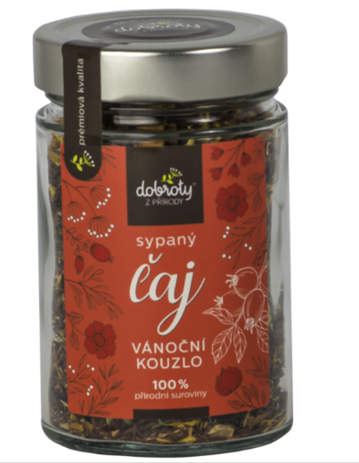 Sypaný čaj Vánoční kouzlo Sypaný čaj Vánoční kouzlo. Složení: Šípek, rooibos, jablko, hřebíček, skořice květ, skořice kůra, pomerančová kůra, kardamom, zázvor, měsíček Čaj není vhodný pro děti do 3 let, těhotné a kojící ženy a jedince s alergií nebo zvýšenou senzitivitou na některou složku. Obsah: 90g.